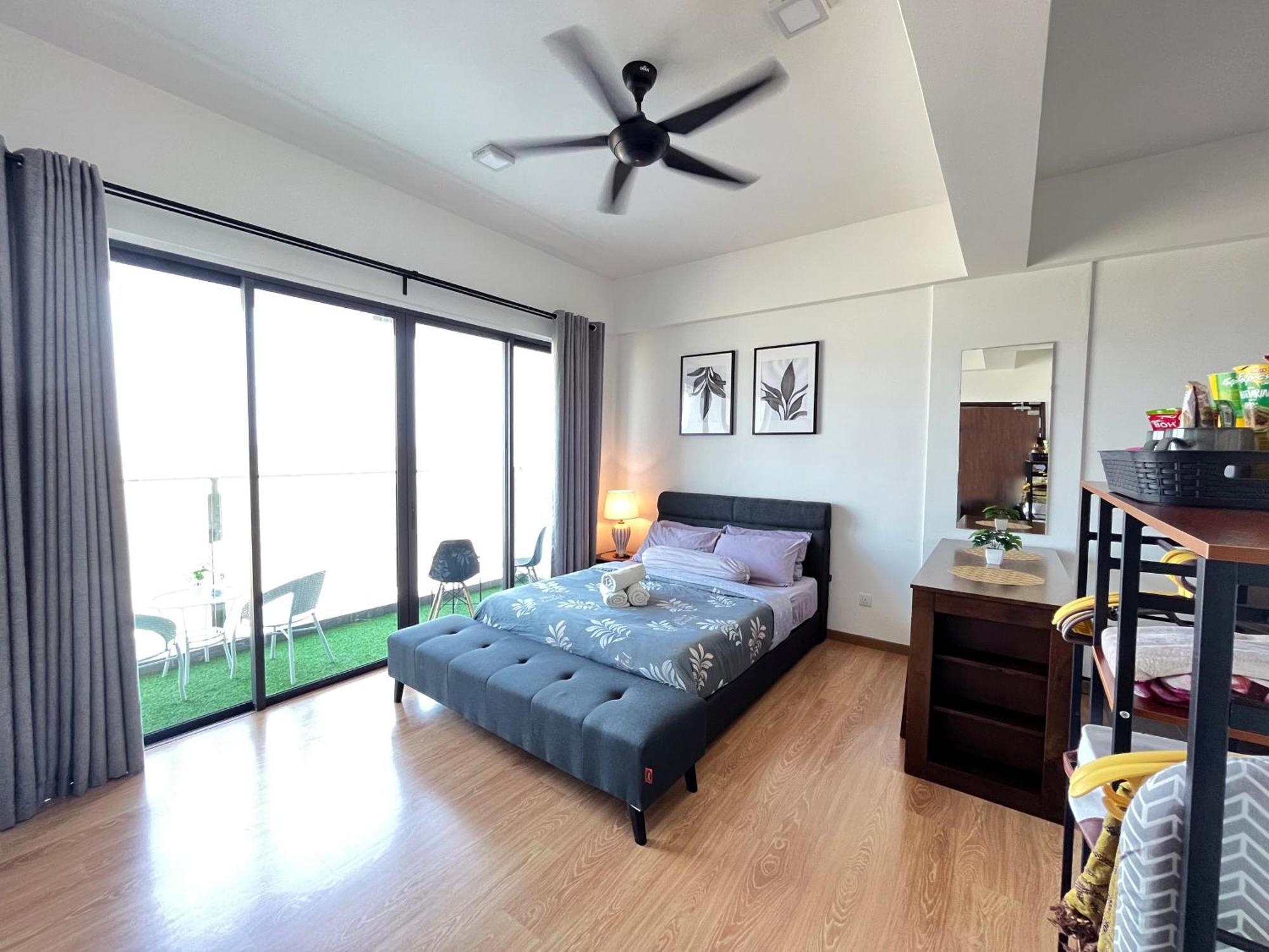 Imperium Seaview Cityview By Avenzee *